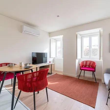 Apartament Pardal 1b - Luxury Studio In Alcantara With Parking Nearby *